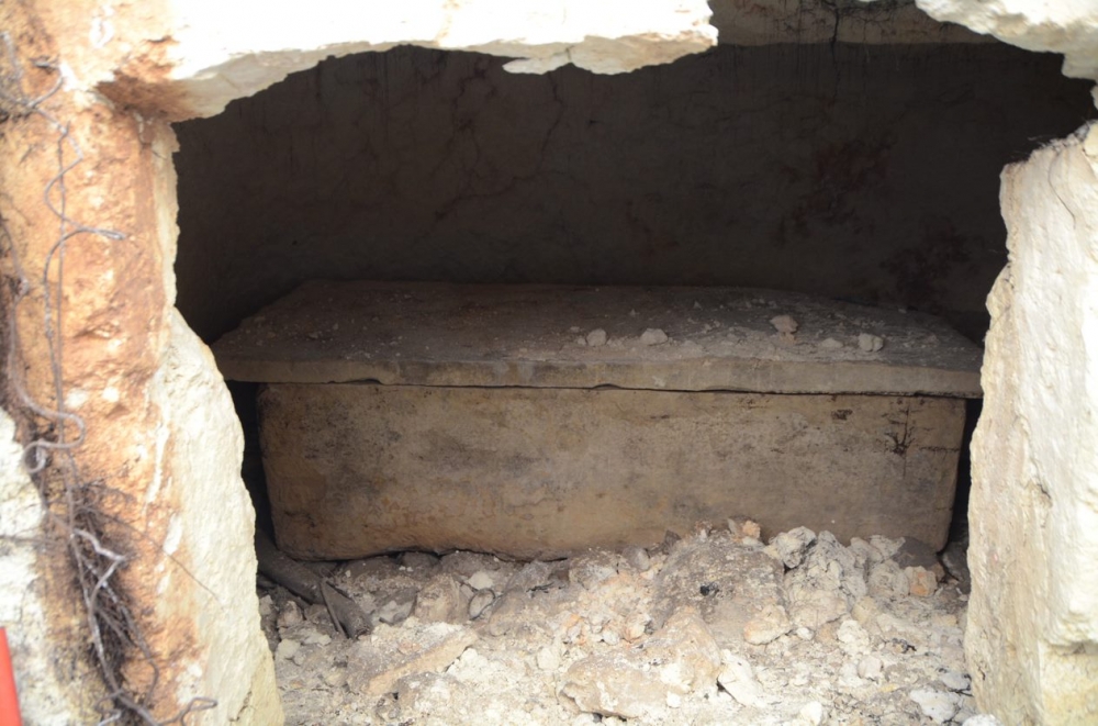 Stone sarcophagus in a rock-cut Phoenician tomb at Għajn Klieb, Rabat
